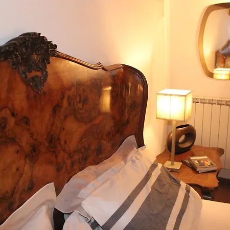 55 M2, 2 Yatak Odalı, 1 Banyolu Daire, Historical Center Bölgesinde Daire *