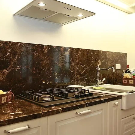 Daire 55 M2, 2 Yatak Odalı, 1 Banyolu Daire, Historical Center Bölgesinde *