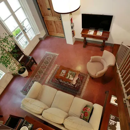 55 M2, 2 Yatak Odalı, 1 Banyolu Daire, Historical Center Bölgesinde *